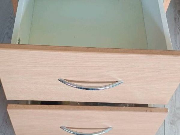 Study table for students - Main image