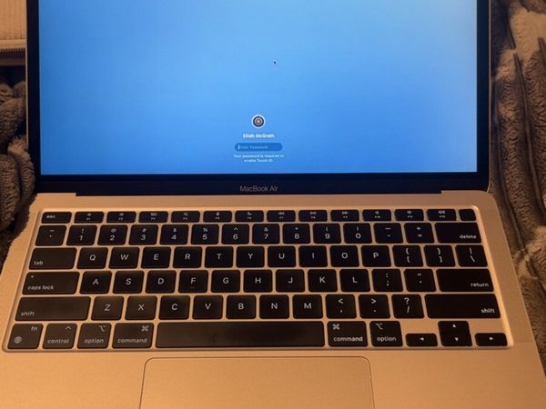 Apple Macbook Air 2020 M1 - Main image