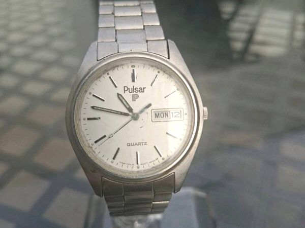 1980's Japanese Pulsar Day-Date - Main image
