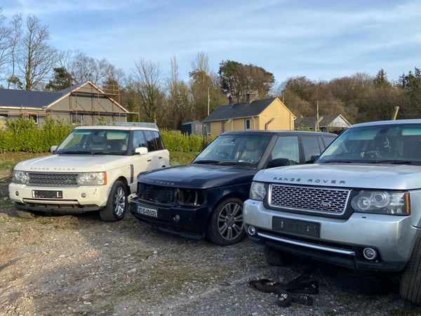 Land Rover breaking - Main image