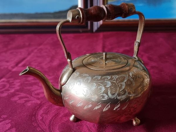 Solid Brass Art Deco Engraved Medium Lidded Teapot - Main image