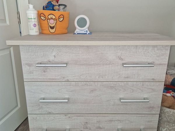Bella Baby Nursery chest of drawers - Main image