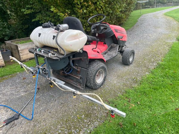 Lawn tractor sprayer - Main image