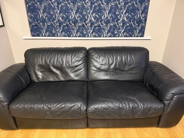 Black leather Natuzzi sofa and two chairs - Main image