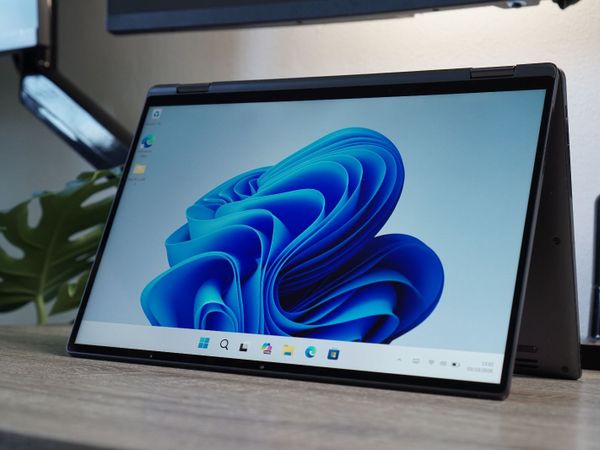 Premium Dell Latitude 9330 2in1 13.3" QHD+ Touch - Main image