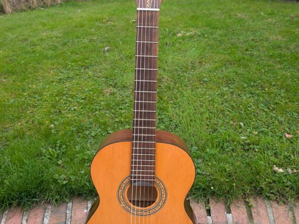 Kay KC-333 Vintage Classical Guitar - Main image