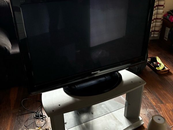 Tv and stand - Main image