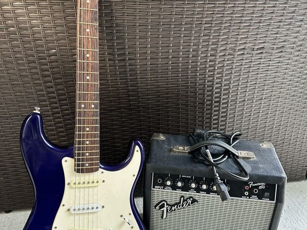 Squire by Fender Electric Guitar Bundle. - Main image