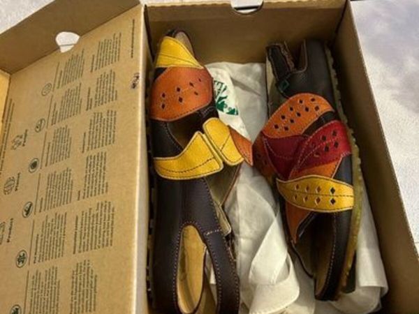 El Naturalista womens leather Sandals 8UK 41EU NEW - Main image