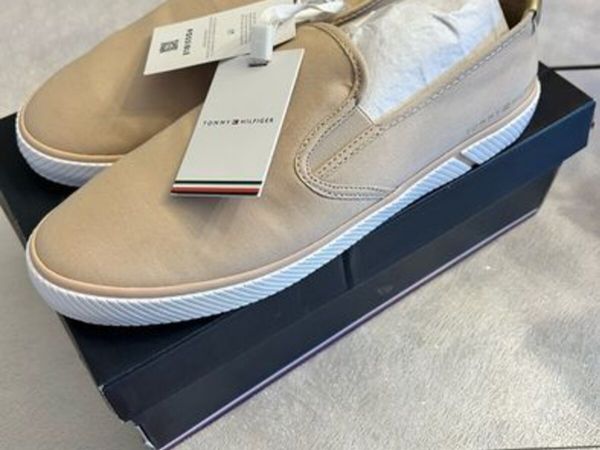 Tommy Hilfiger womens canvas shoes 7.5UK 42EU - Main image