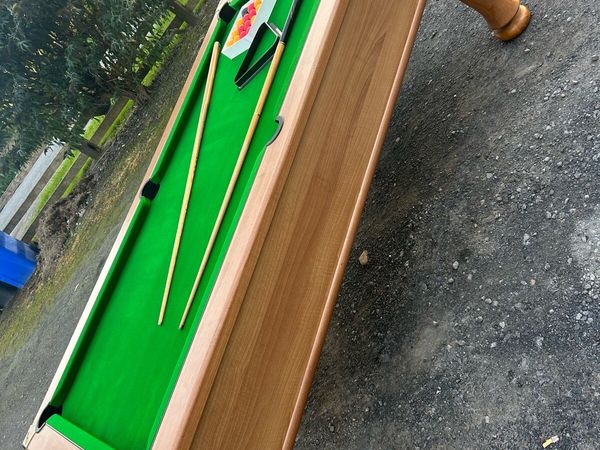 Pool table - Main image