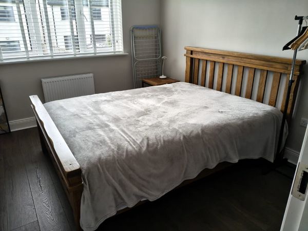 King size bedframe - Main image