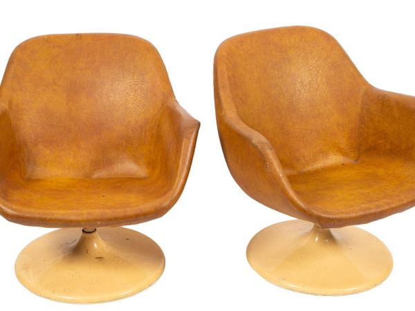 Tulip tub swivel chairs in tan - Main image