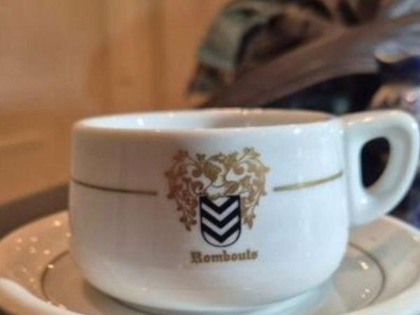 Coffee cups/saucers - Main image
