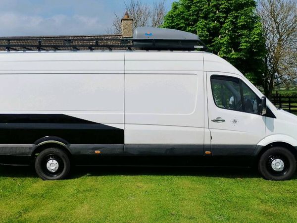 Mercedes sprinter camper - Main image