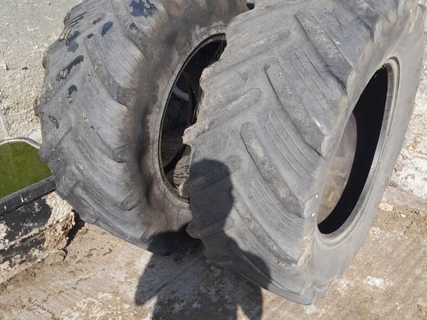 480/65R28 2nd hand tyres - Main image
