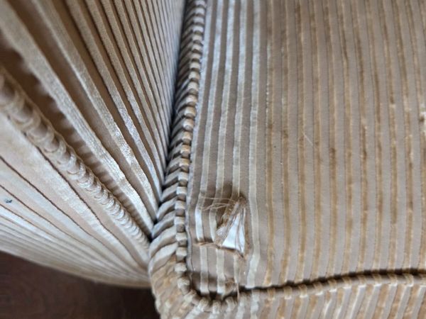 FREE SOFA - Main image