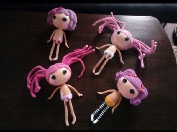 4 Dolls - Main image