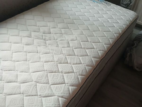 Mattress - Main image