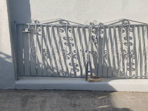 Gates - Main image