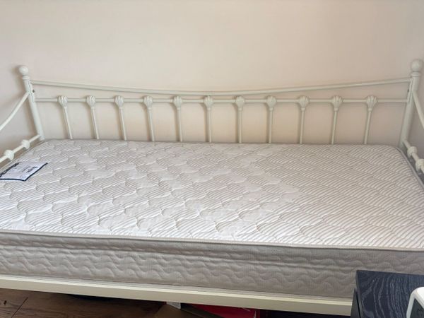 Single bed - Main image