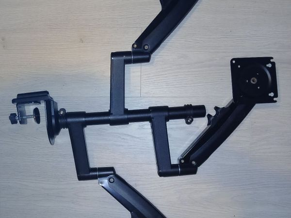 Triple Monitor arms - Main image