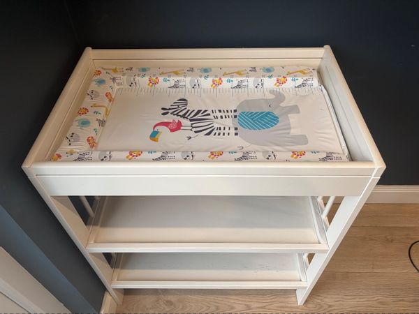 Changing table - Main image