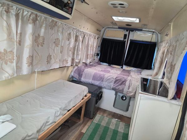 Camper Van (2008 Renault Master) - Main image