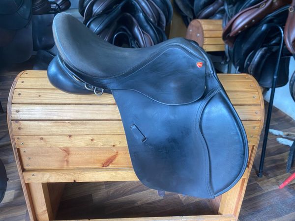17” Wide sturgess BLAVK Leather saddle - Main image