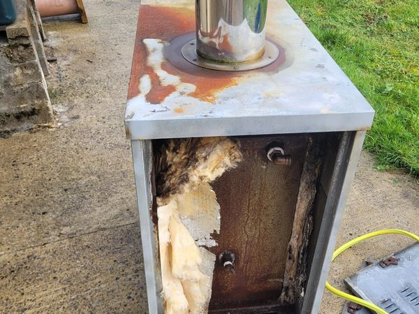 Oil boiler enclosure - Main image