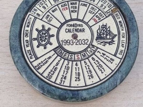 Nautical perpetual calendar (and paperweight) - Main image