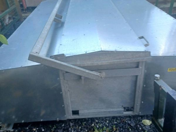 Lamb creep feeders. - Main image
