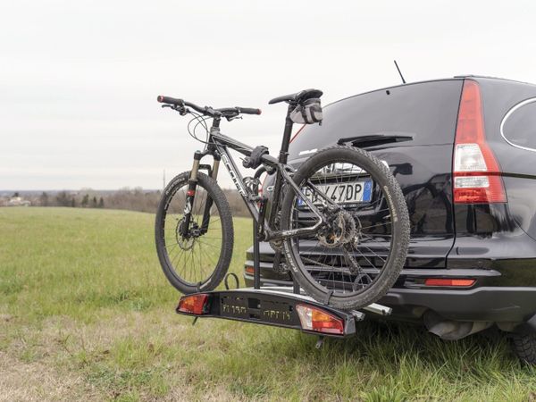 2🚴‍♂️ MENABO MERAK TILTING TOWBAR BIKE RACKS - Main image