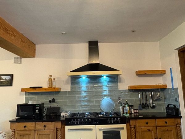 Pine kitchen - Main image