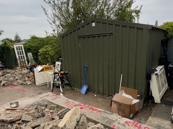 Shed perfect condition 1.5 metre door / 4*4 metres - Main image
