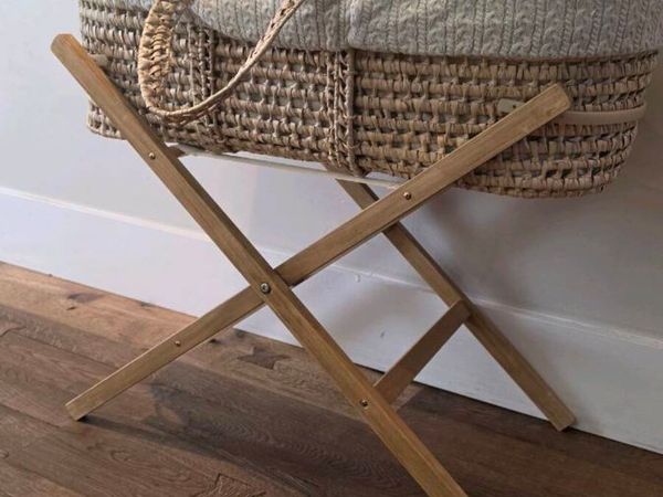 Little Green Sheep Moses Basket and mattress - Main image