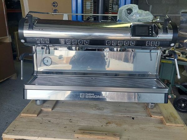 Nuova Simonelli Aurelia Wave Coffee Machine - Main image