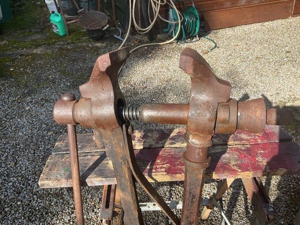 Vintage leg vise - Main image
