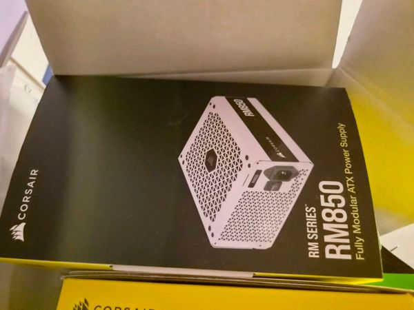 Corsair RM850 White (80+ Gold fully modular ATX) - Main image