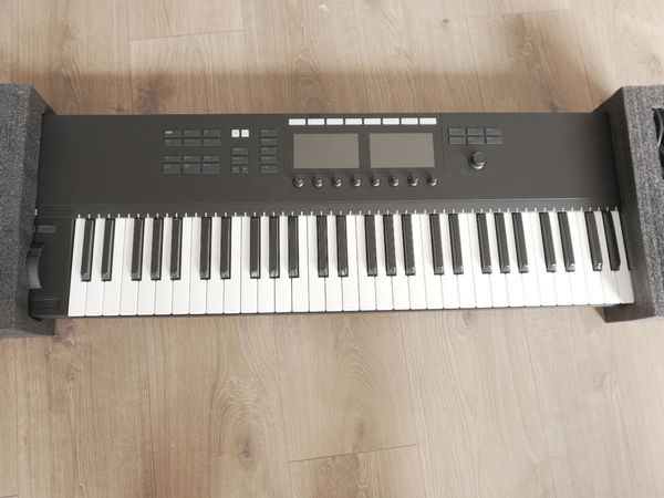 Midi Keyboard Komplete Kontrol S61 MK2 - Main image