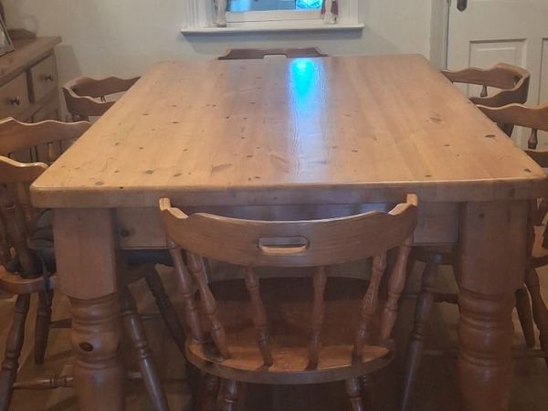 Dining Room Table and Chairs. - Main image