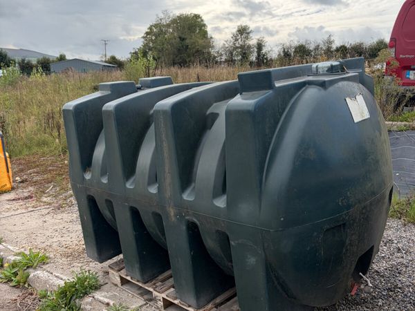 Oil tanks - Main image
