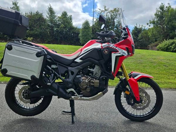 2017 Honda CFR1000L Africa Twin DCT. - Main image