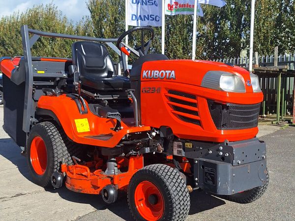 Kubota G23 ride on mower - Main image