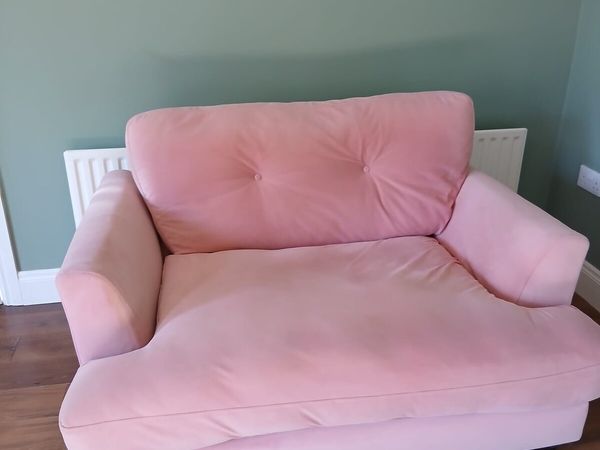 Pink 2 seater couch - Main image
