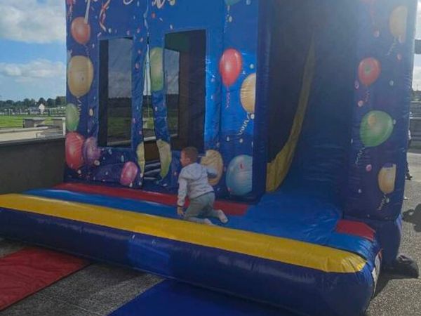 Bouncing castles for salr - Main image