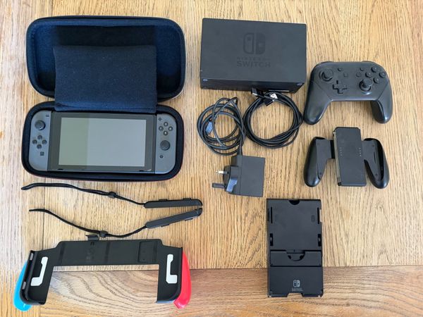 Nintendo Switch Bundle – Dock, Controller - Main image