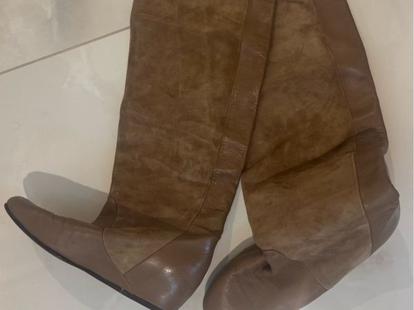 Modern and comfortable tall leather boots women - Main image