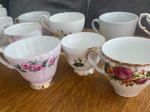 Vintage Tea Party Collection – China + Bunting - Main image