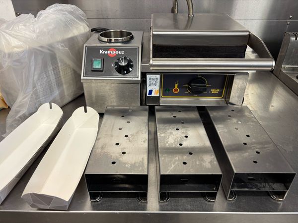 Lolly waffle maker and accessories - Main image